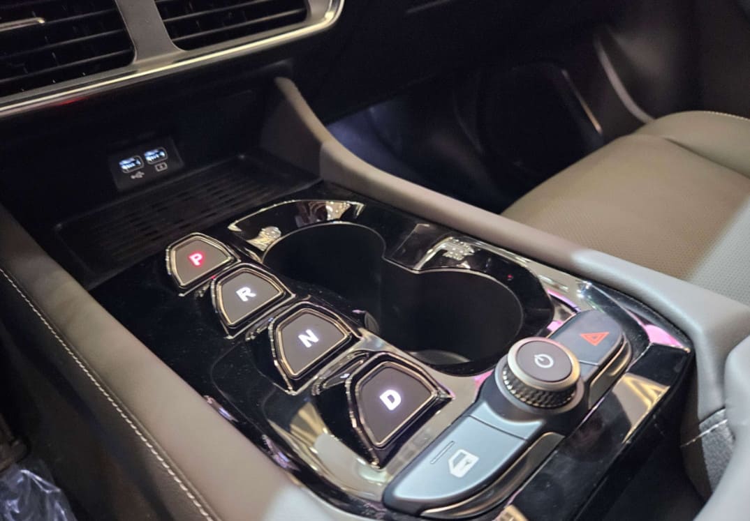 cần sô xe vinfast vf 8