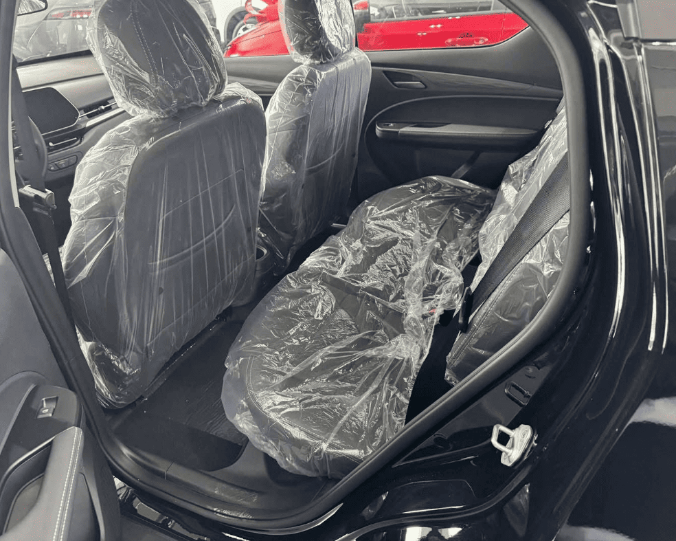 hàng ghế sau xe vinfast Herio Green màu đen