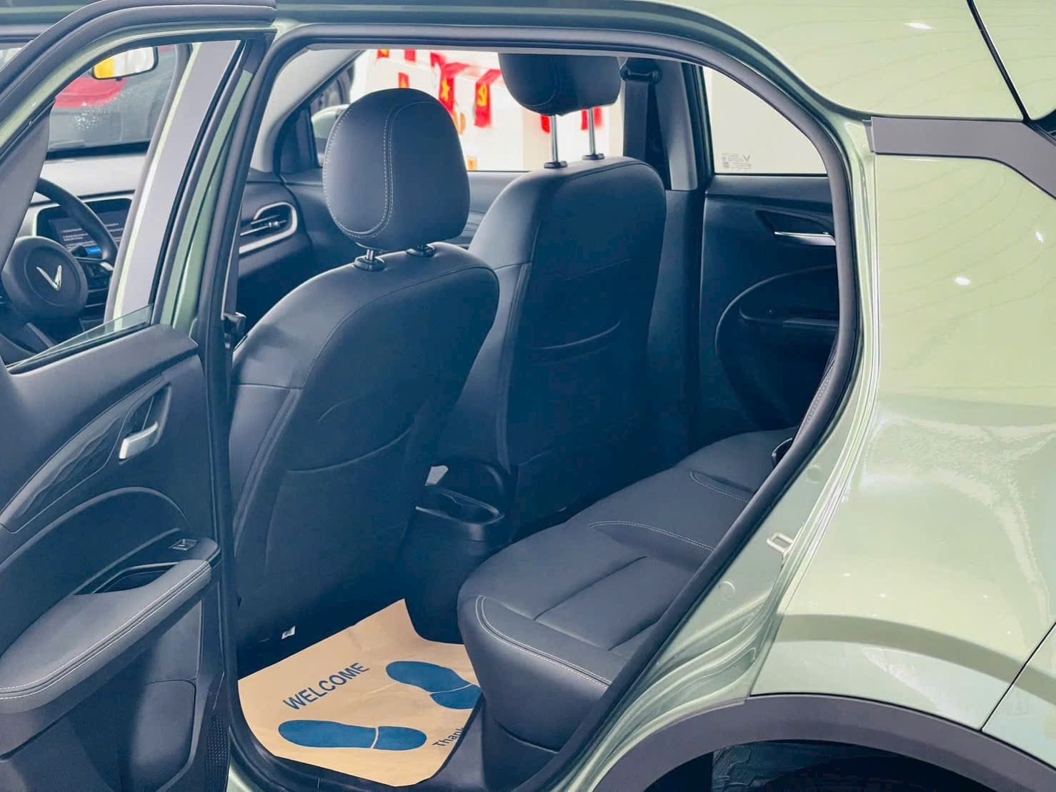 hàng ghế sau xe vinfast vf5 xanh lá 2026