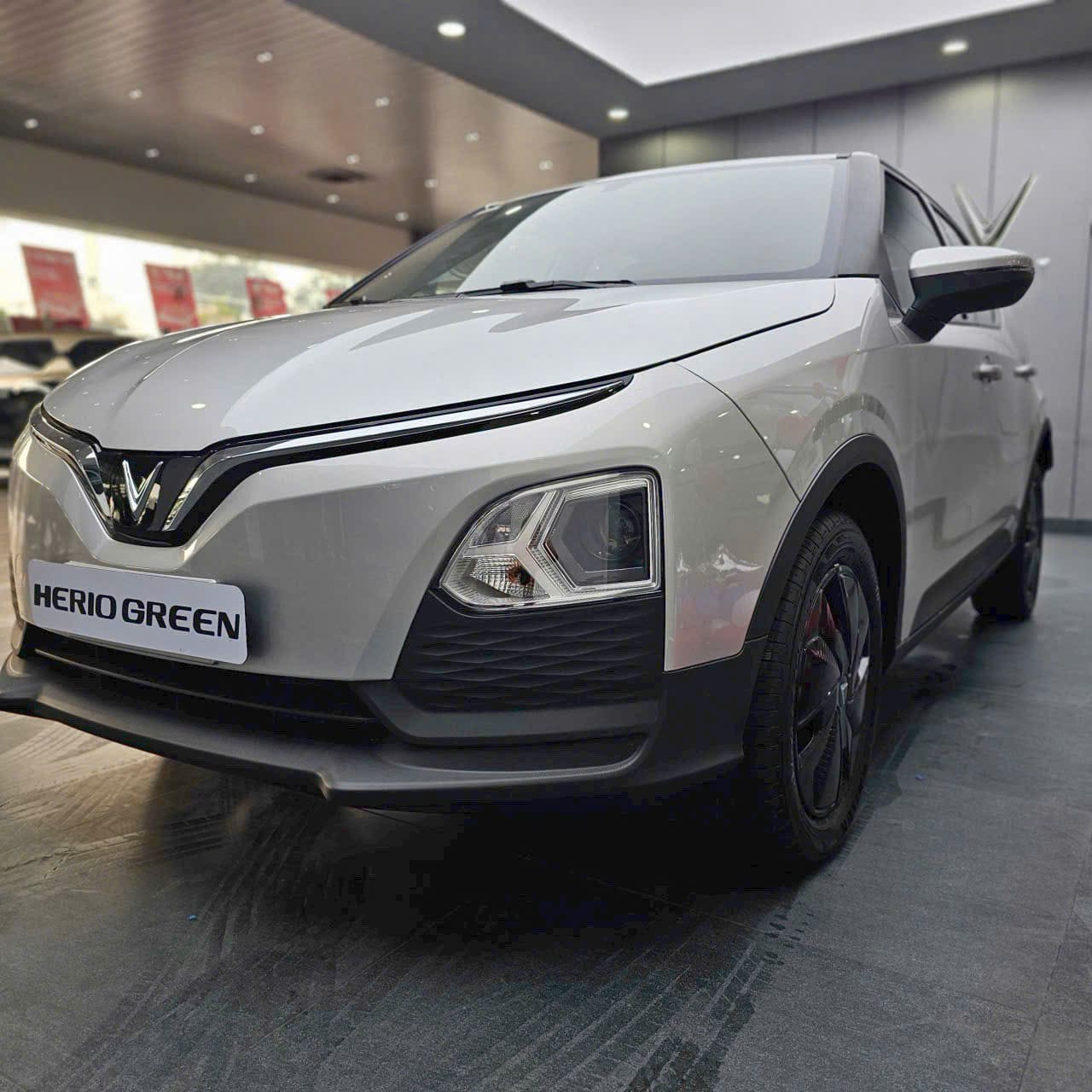 ngoại thất thực tế xe vinfast herio green màu bạc