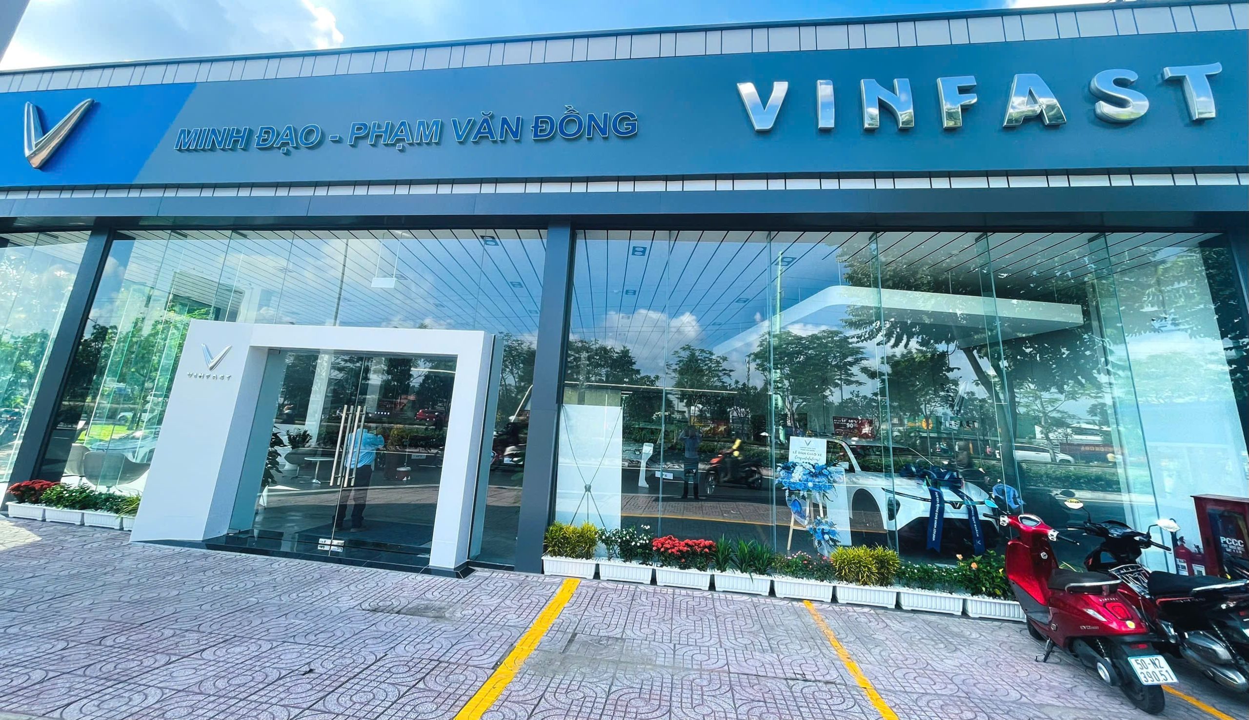 vinfast phạm văn đồng